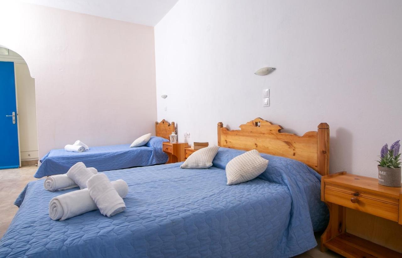 Gardenia Hotel Perissa  Bagian luar foto
