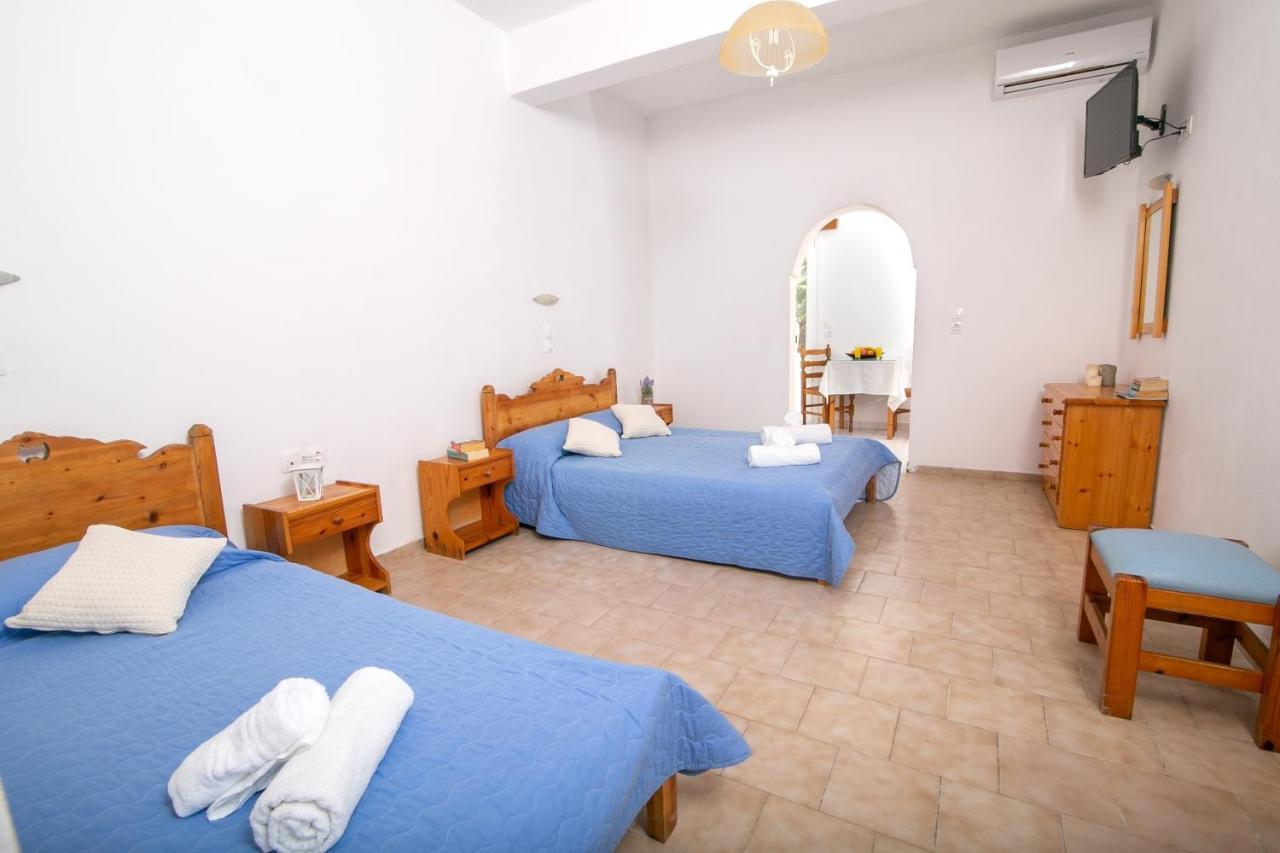 Gardenia Hotel Perissa  Bagian luar foto